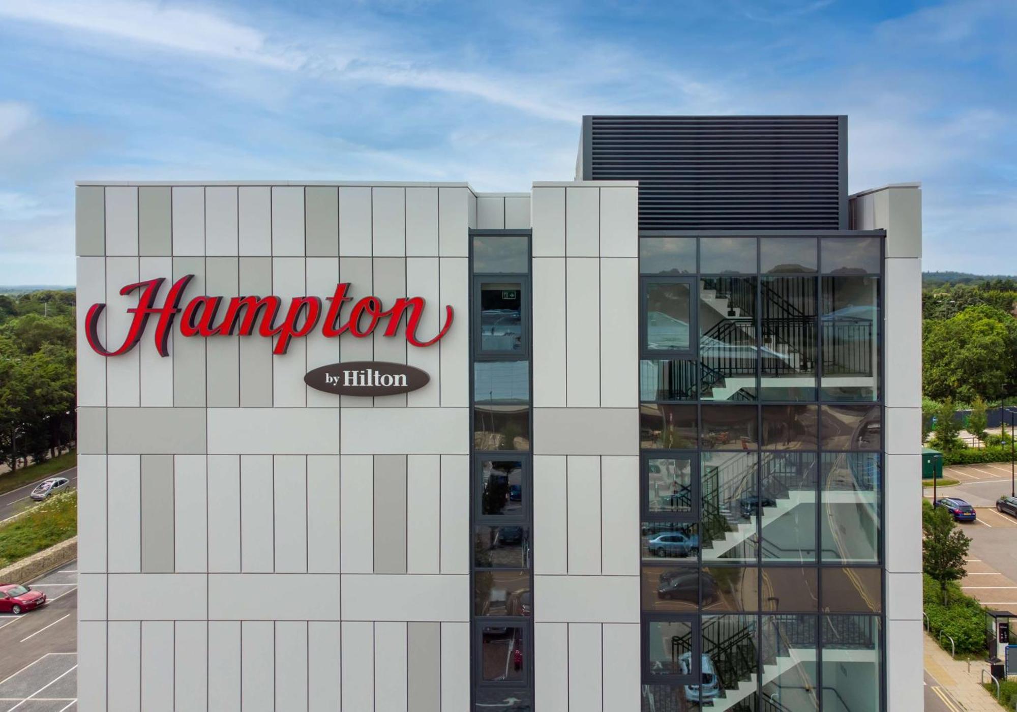 Отель Hampton By Hilton Хай-Вайкомб Экстерьер фото